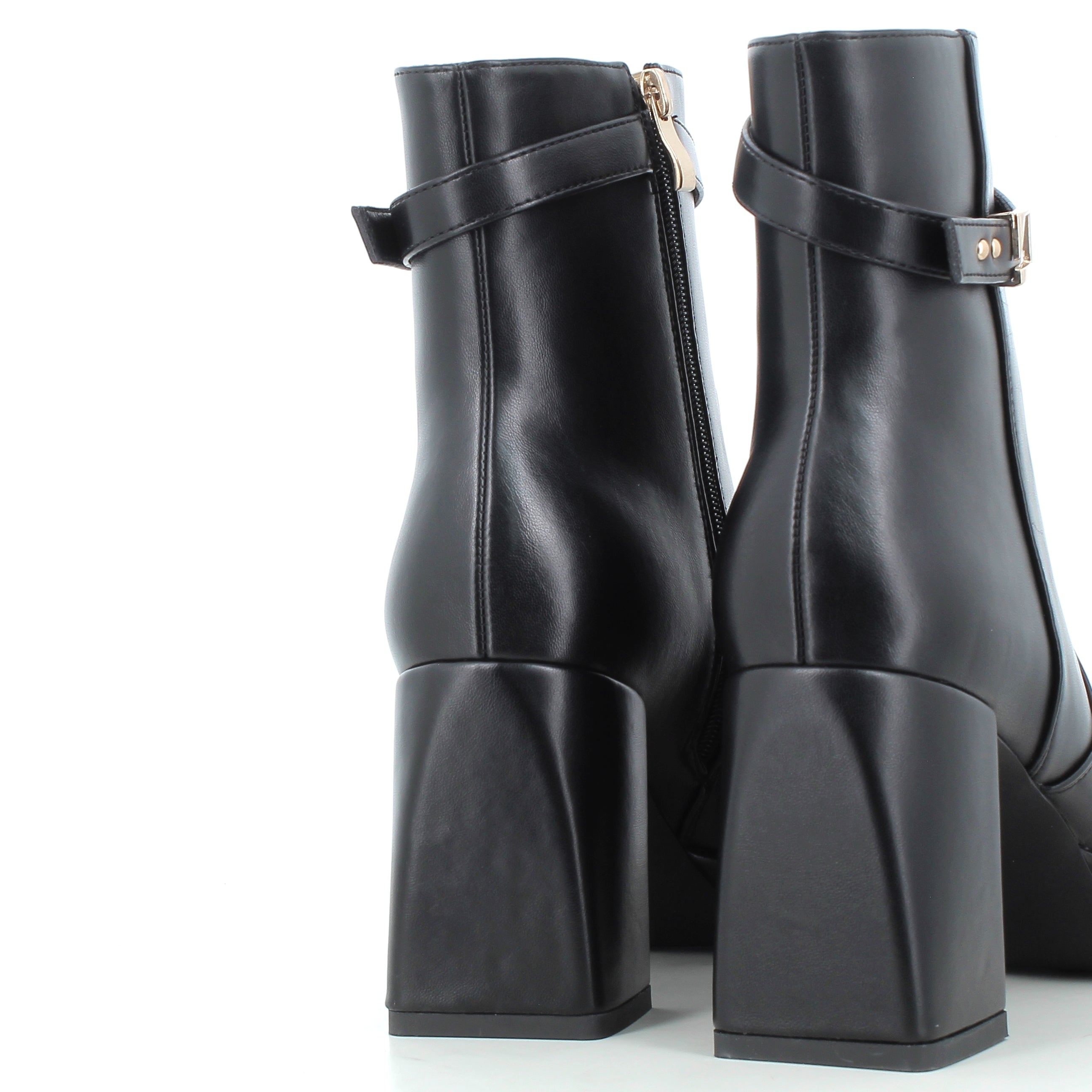 Hodea Tronchetti Adele