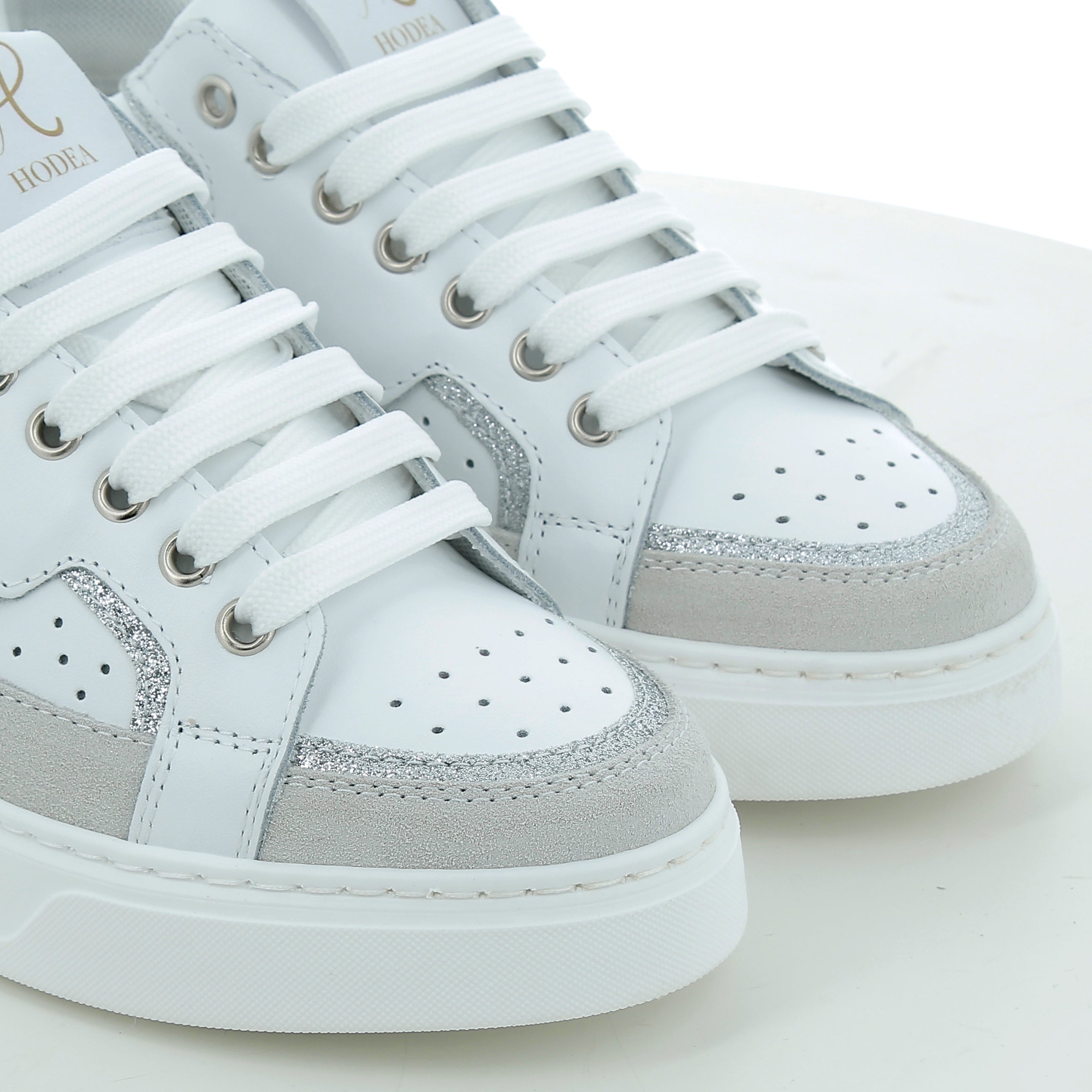 Buty damskie Hodea DR15BCP25 BIAŁO-SREBRNE 