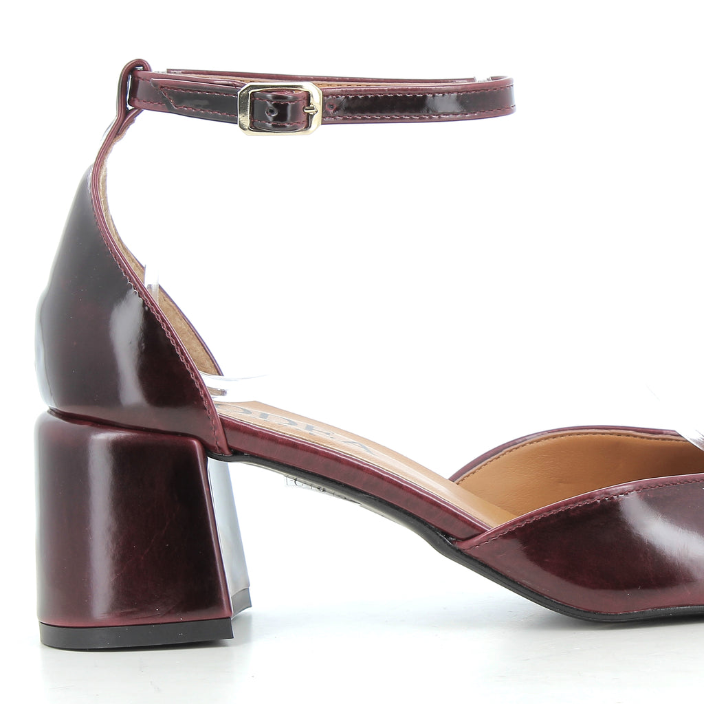 Hodea Decollete Amelia