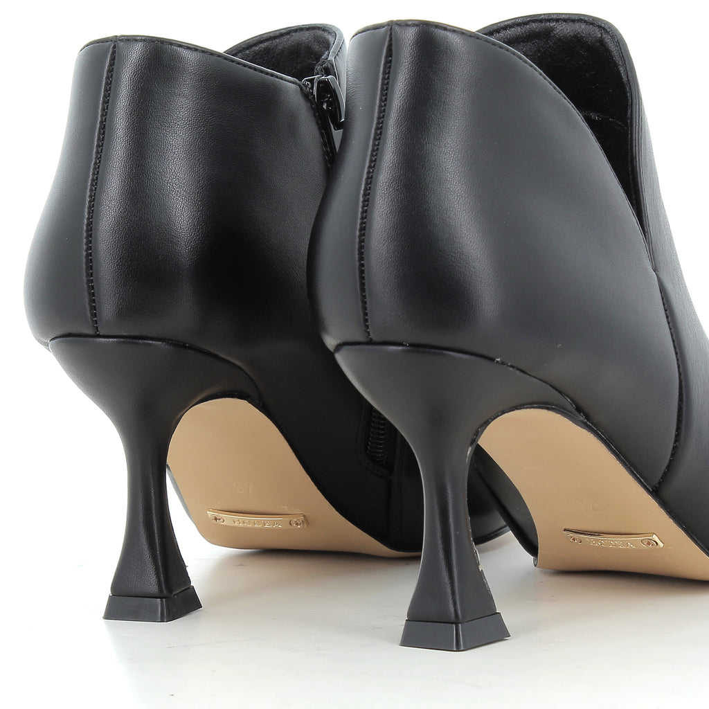 Hodea Tronchetti Simona Nero