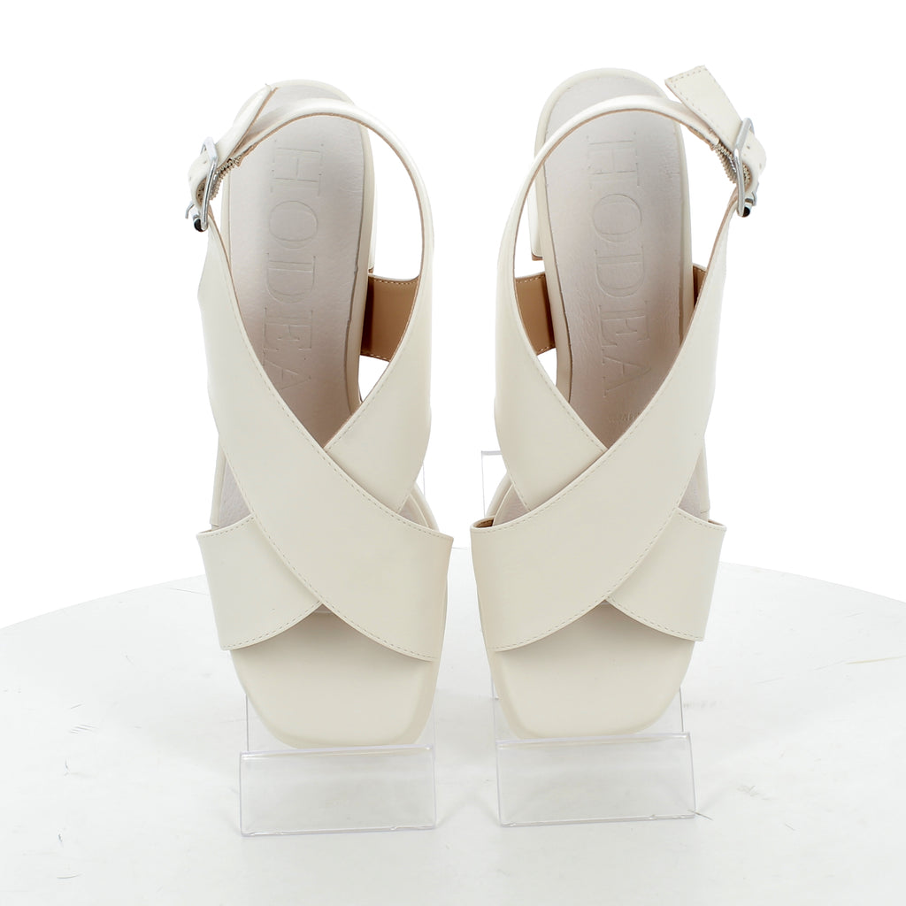 Hodea Ludovica Cream Sandals