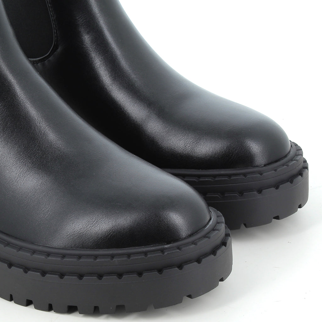 Hodea Stivaletti Laura