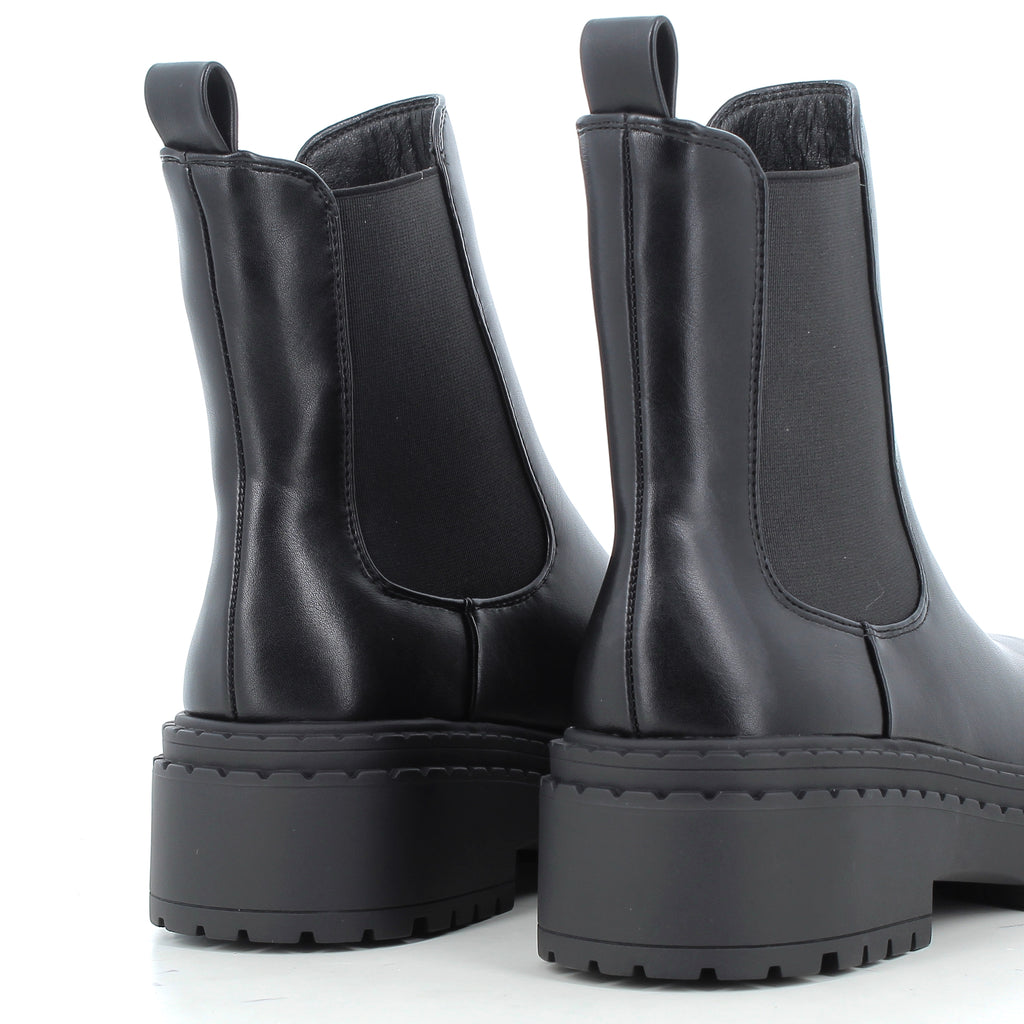 Hodea Stivaletti Laura