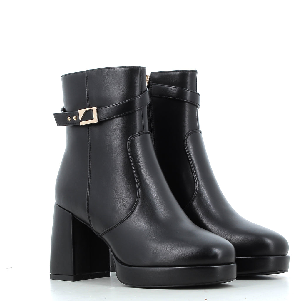 Hodea Tronchetti Adele