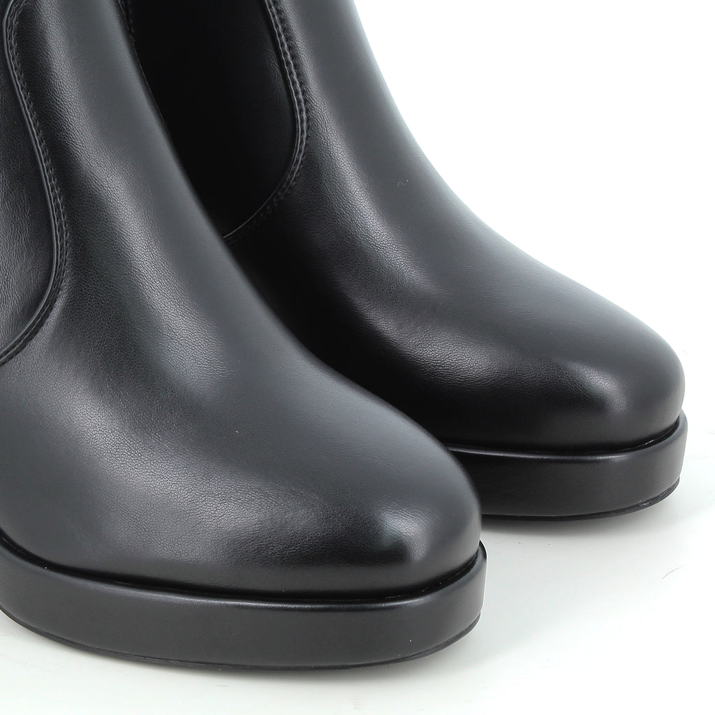 Hodea Tronchetti Adele