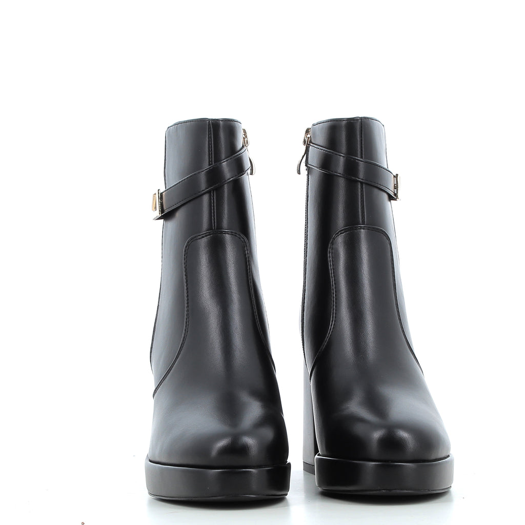 Hodea Tronchetti Adele