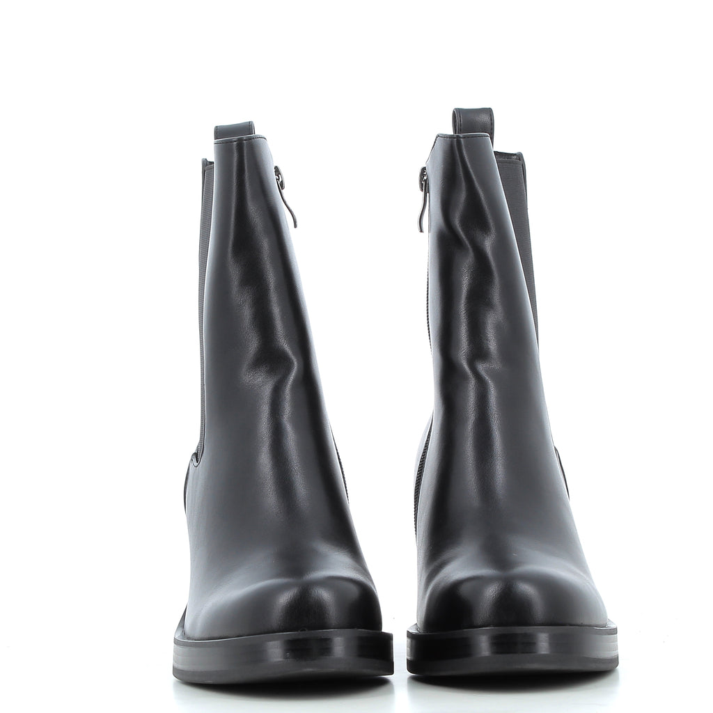 Hodea Tronchetti Alba