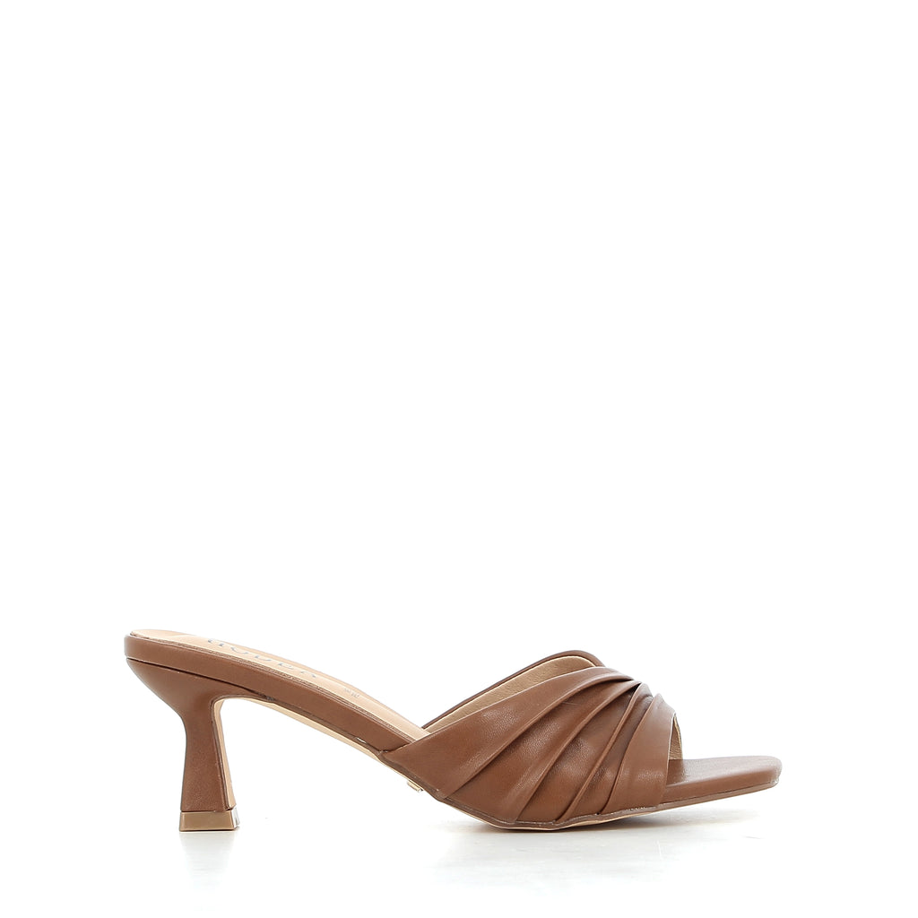 Hodea Iris Leather Sandals