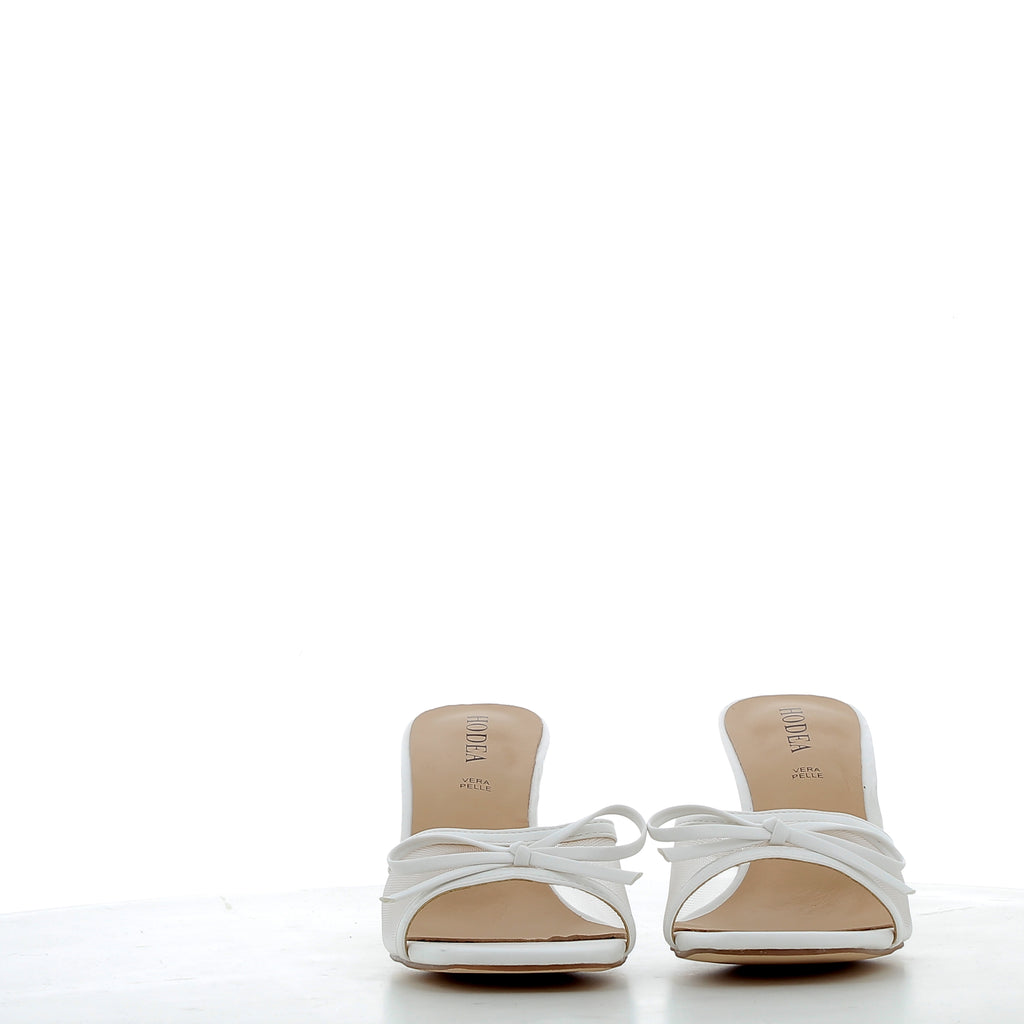 Hodea Anita White Sandals
