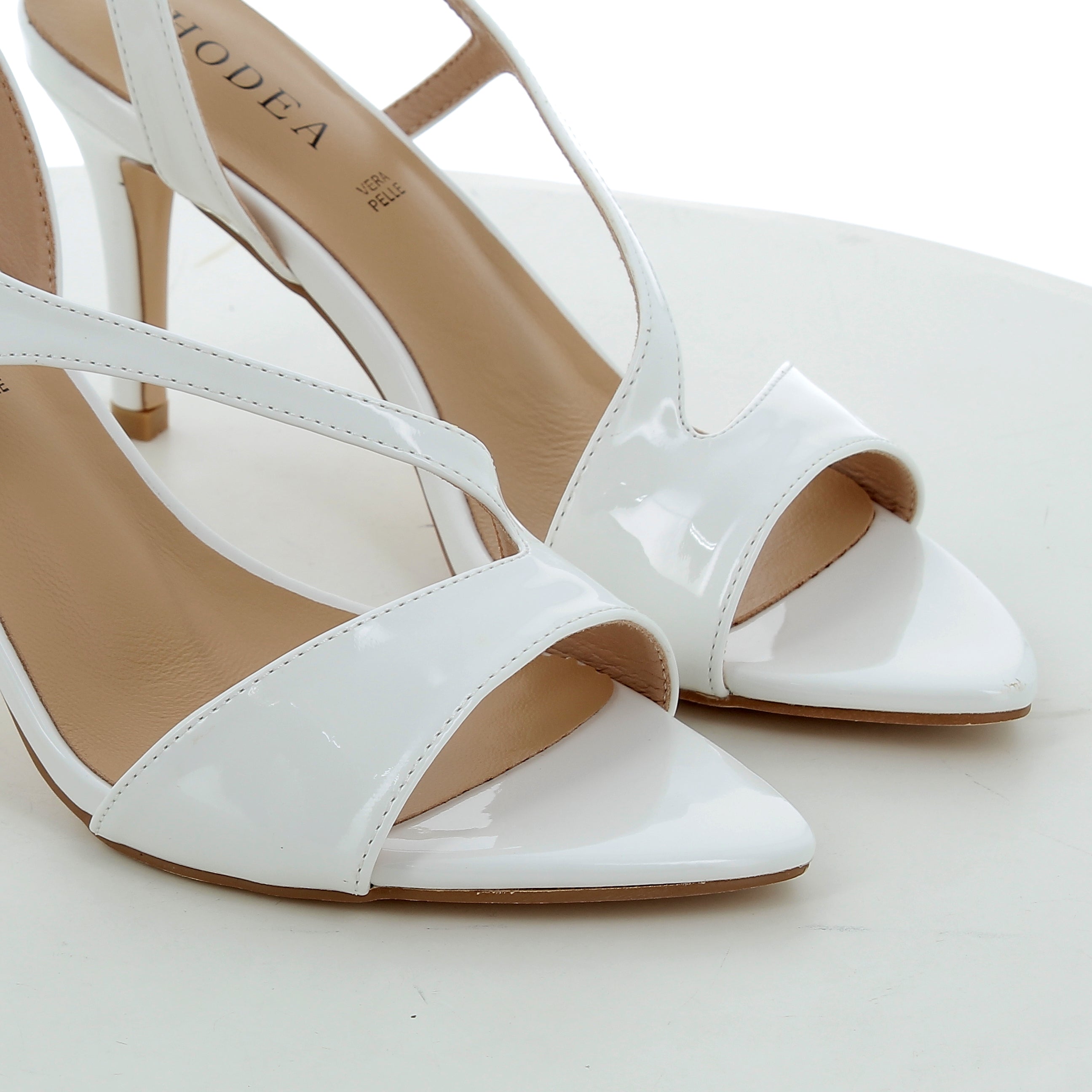 Hodea Beatrice Sandals White