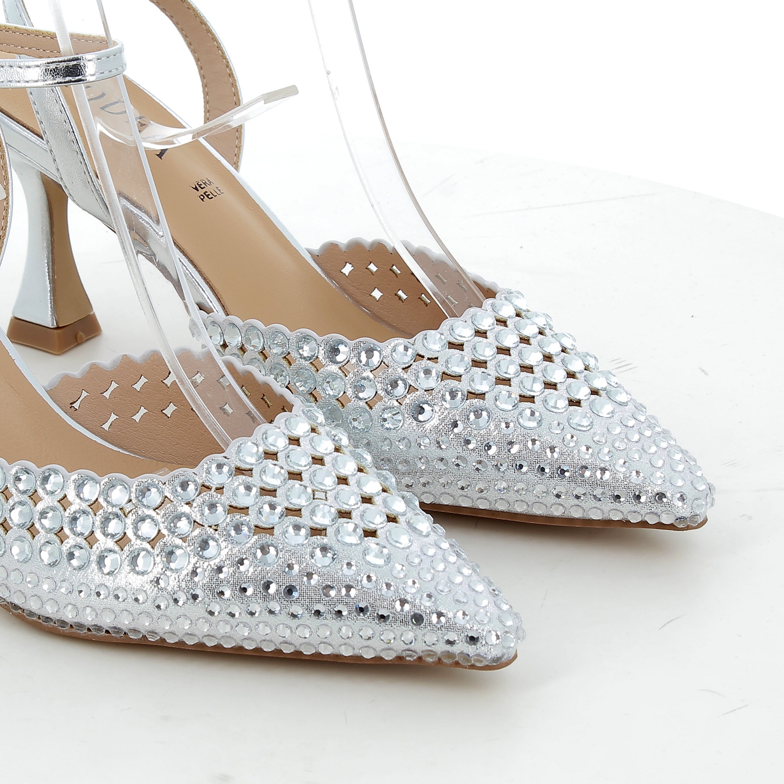 Hodea Slingback Cassandra  Argento