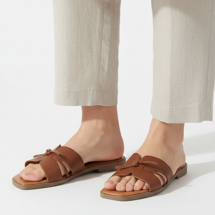 Hodea Nives Leather Slippers