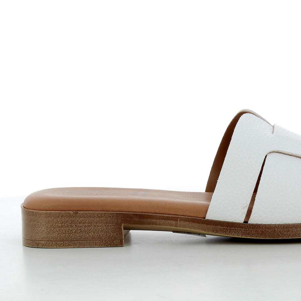 Hodea Elettra White Slippers