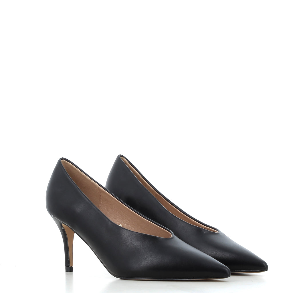 Décolleté Cristina Nere con Scollo a Mandorla e Tacco 8 cm