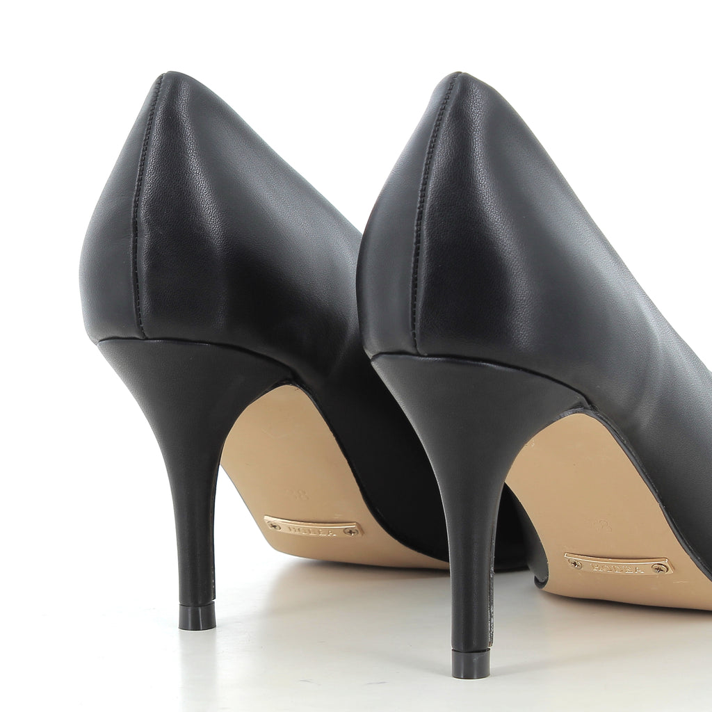 Décolleté Cristina Nere con Scollo a Mandorla e Tacco 8 cm