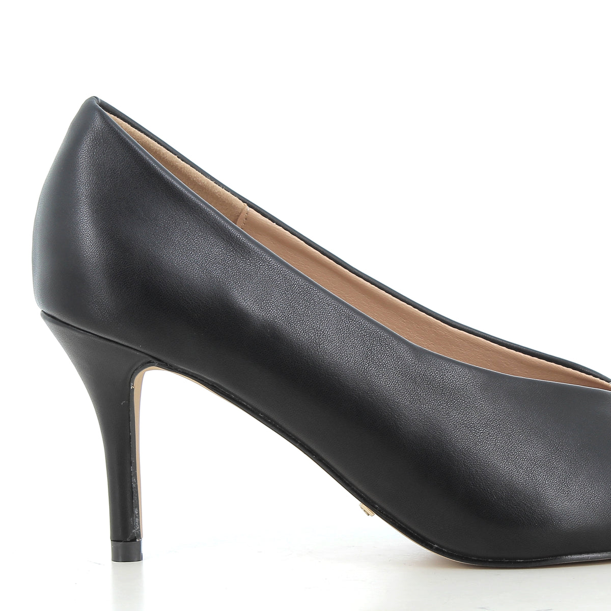 Décolleté Cristina Nere con Scollo a Mandorla e Tacco 8 cm