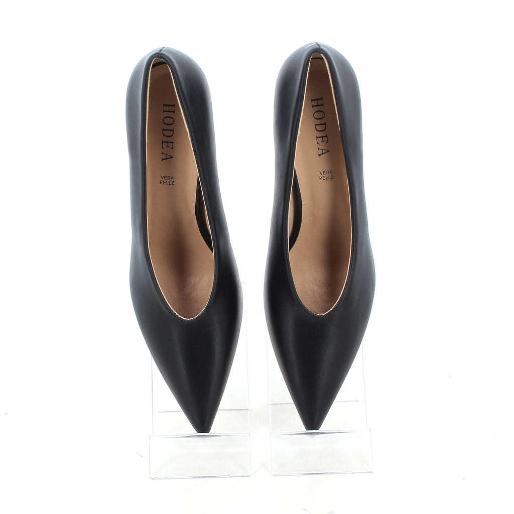 Décolleté Cristina Nere con Scollo a Mandorla e Tacco 8 cm