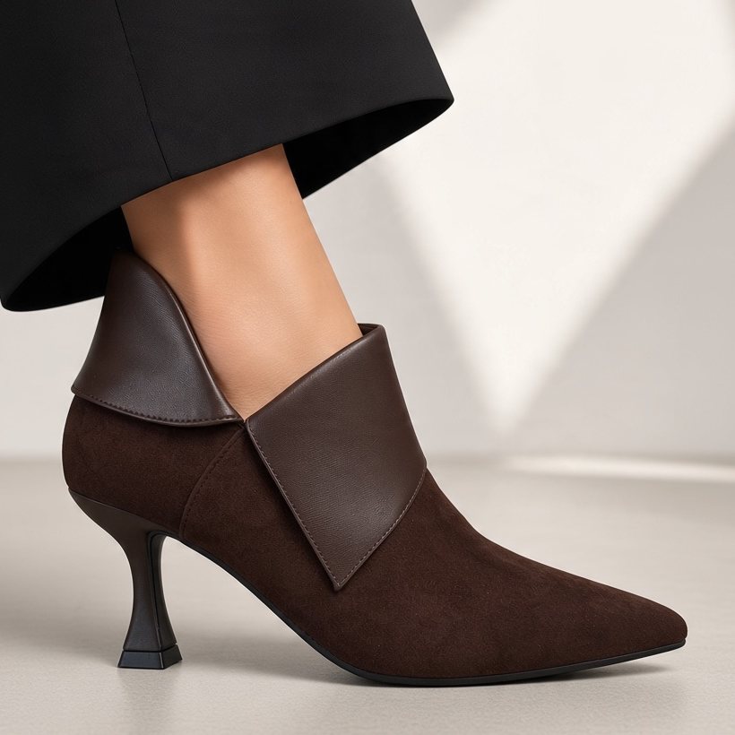 Tronchetti Irene Moro in Suede con Risvolto e Tacco 7 cm